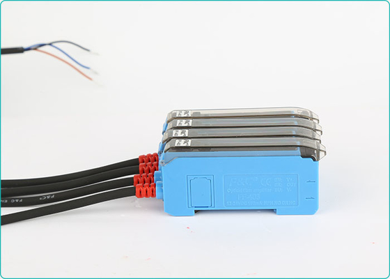 Digital-Faser-Optik-Sensor-Verstärker PNP des roten Licht-12-24VDC KEINE Drähte NC 3